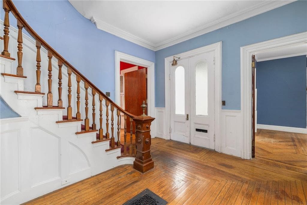 36 Ayrault Street photo 18