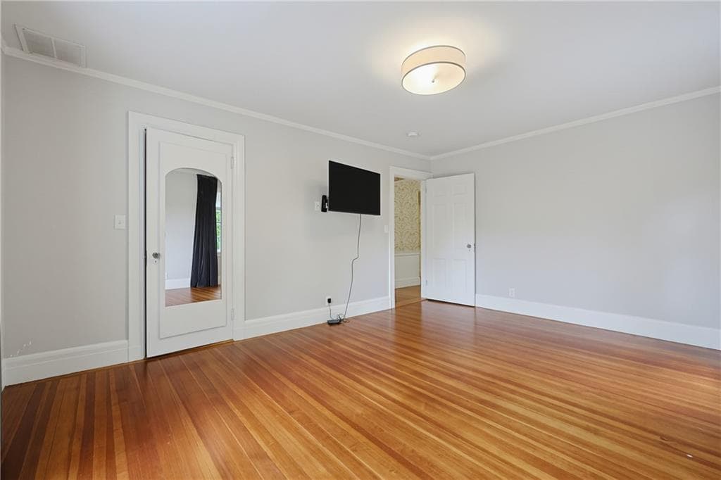 387 Wayland Avenue photo 27