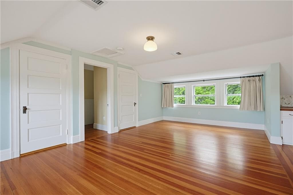 387 Wayland Avenue photo 36
