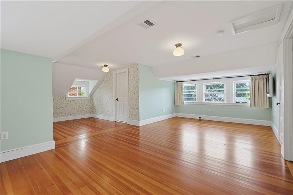 387 Wayland Avenue photo 35