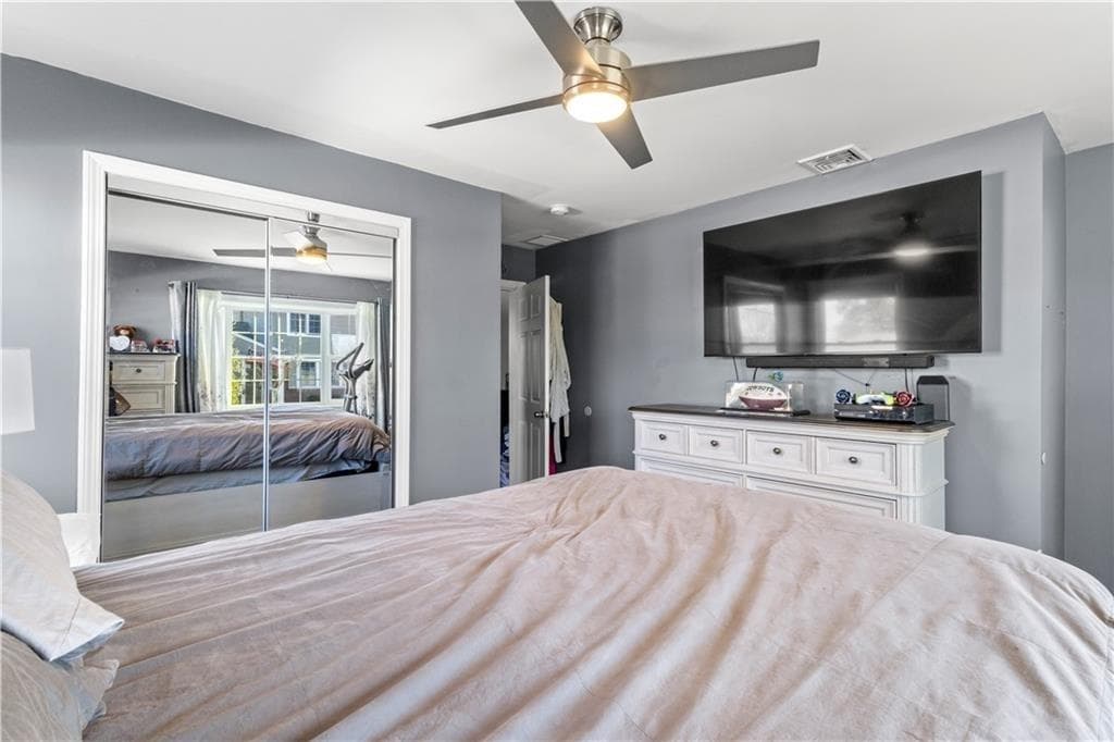 Single Family Residence at 136 Windmill Street, Pawtucket, photo 11 of 31