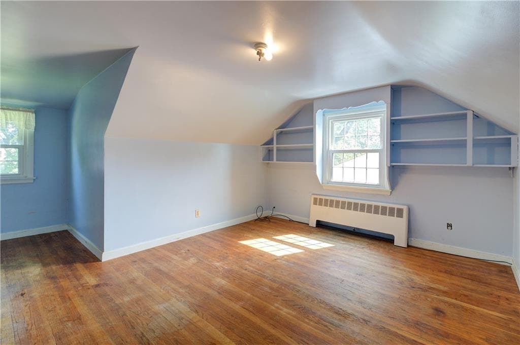 Single Family Residence at 73 lindy Avenue, East Providence, photo 4 of 35