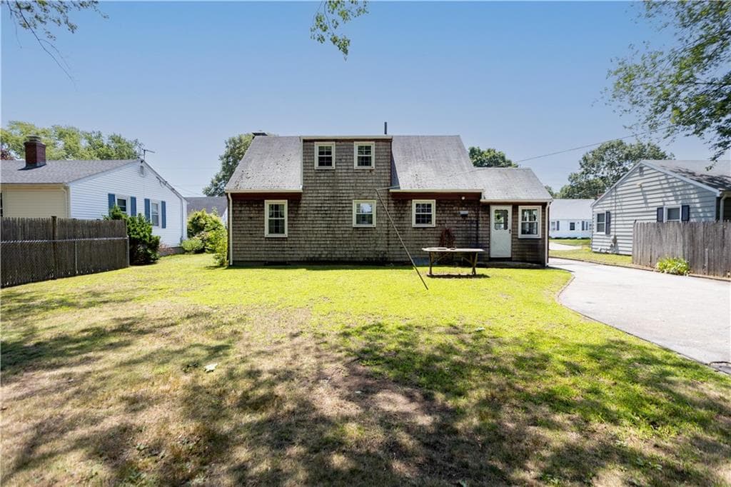 Single Family Residence at 73 lindy Avenue, East Providence, photo 25 of 35