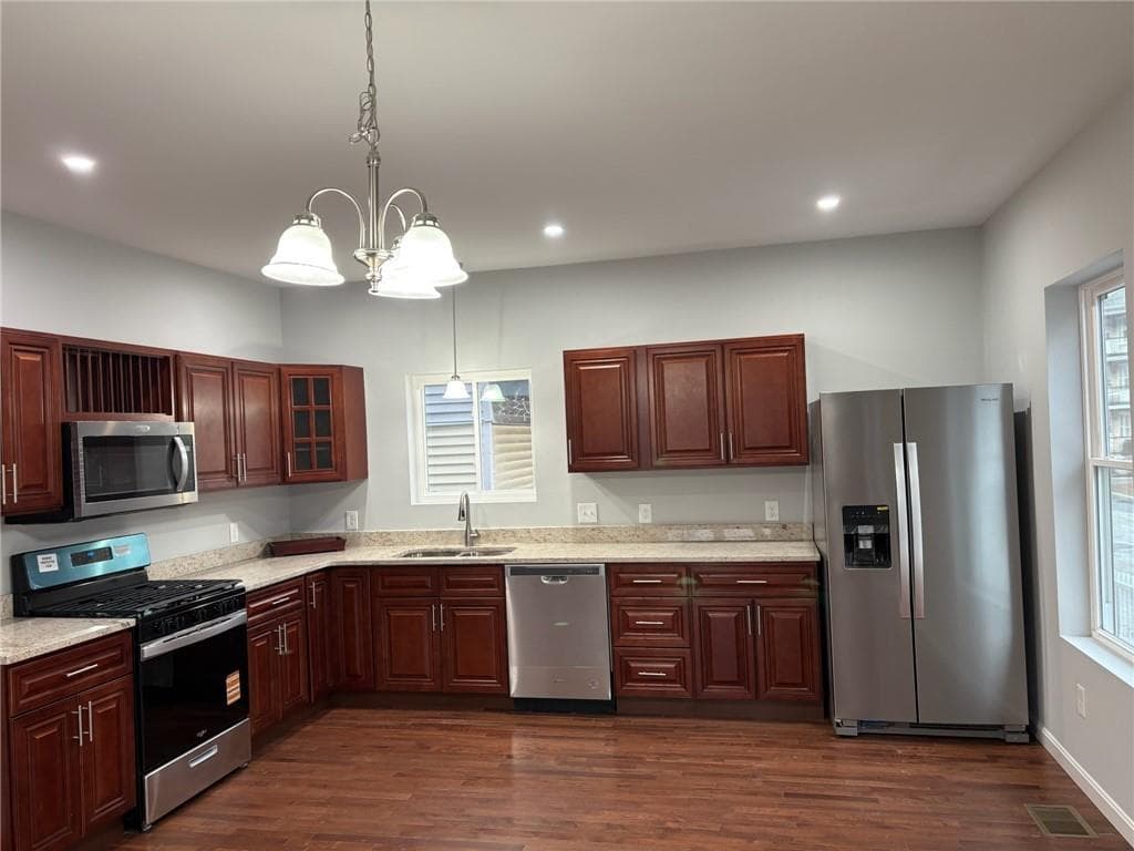 184 Avenue C UNIT E1 photo 2