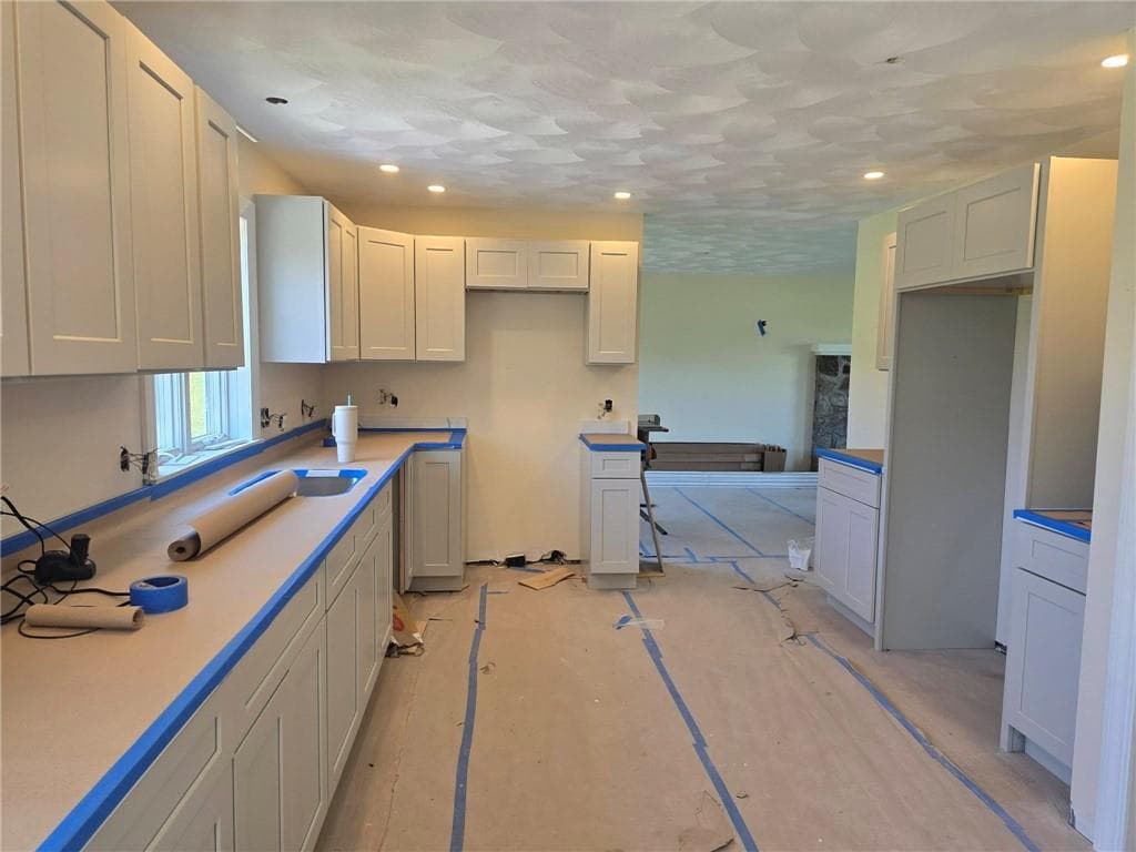 Single Family Residence at 45 Pleasant View Drive, Hopkinton, photo 8 of 21