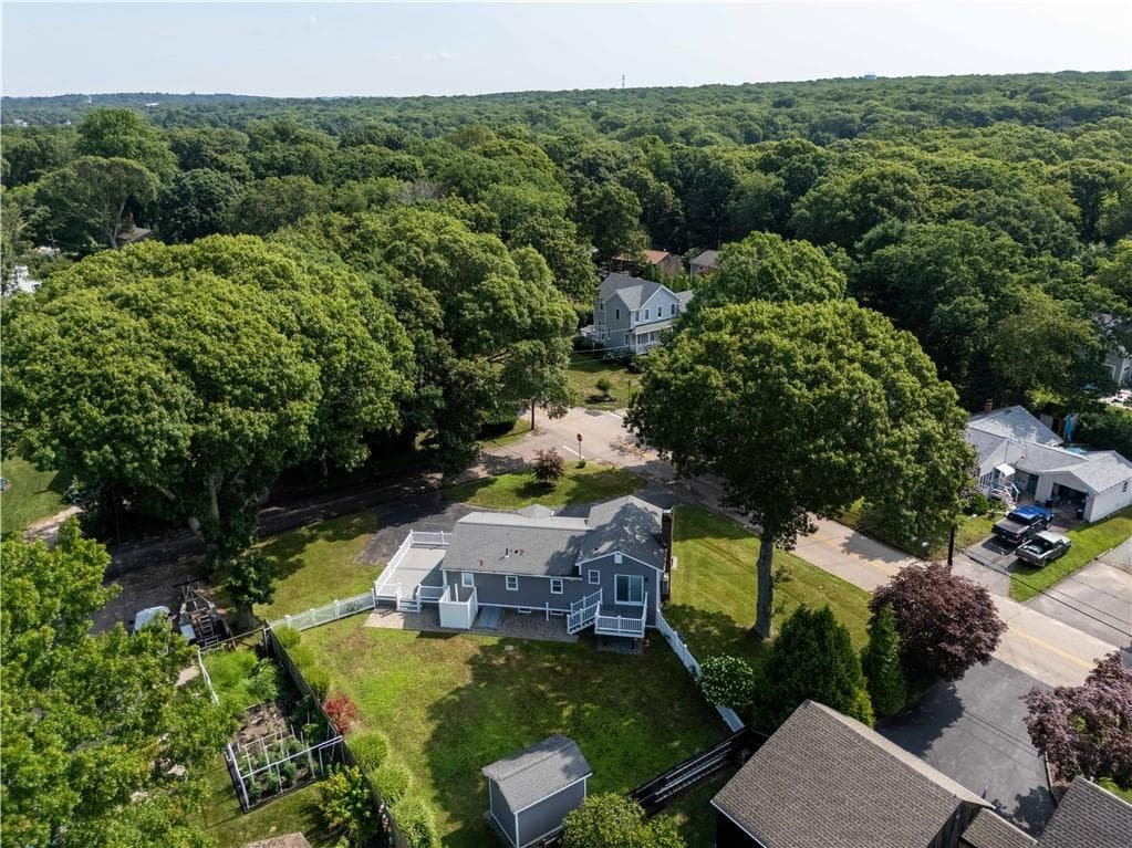 106 Cedar Island Road photo 4