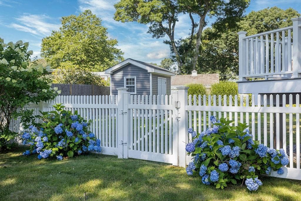 106 Cedar Island Road photo 25