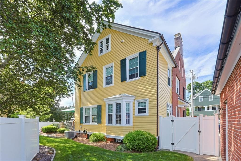 Single Family Residence at 43 Armistice Boulevard, Pawtucket, photo 46 of 49