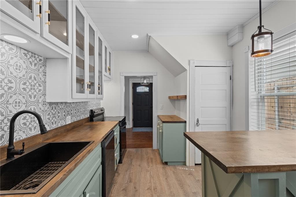 49 Woodbine Street photo 3
