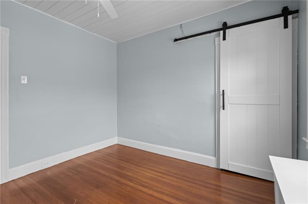 49 Woodbine Street photo 28