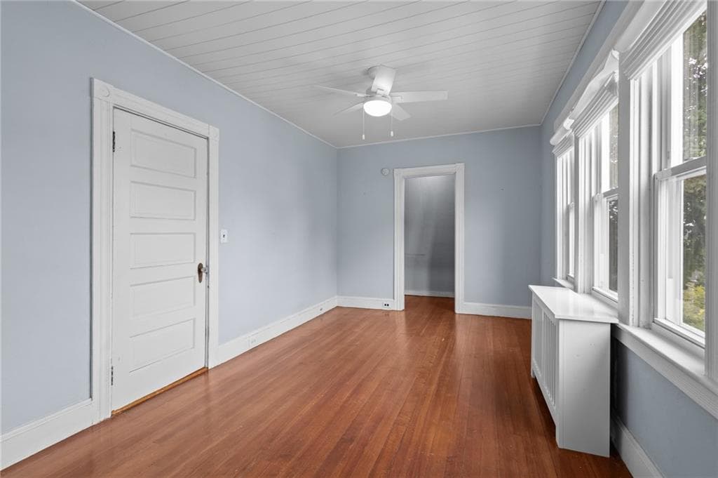 49 Woodbine Street photo 24