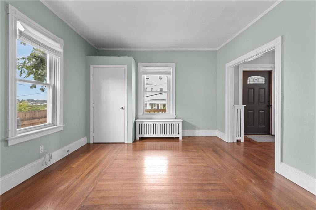 49 Woodbine Street photo 10