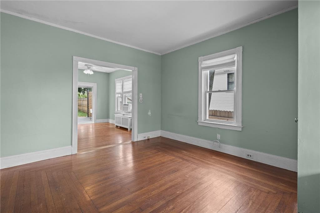 49 Woodbine Street photo 15