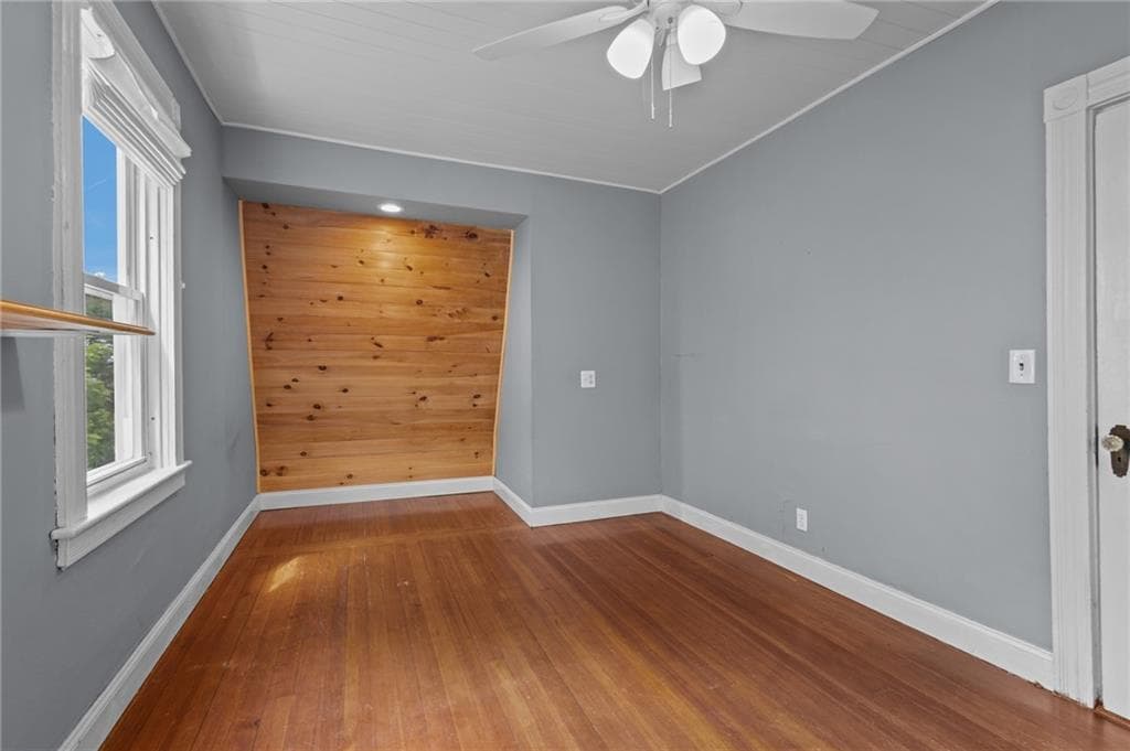49 Woodbine Street photo 19