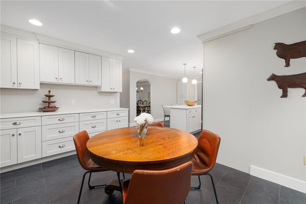 Single Family Residence at 77 Mockingbird Lane, South Kingstown, photo 10 of 43