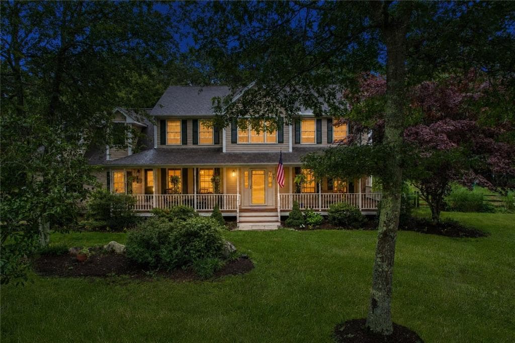 Single Family Residence at 77 Mockingbird Lane, South Kingstown, photo 35 of 43