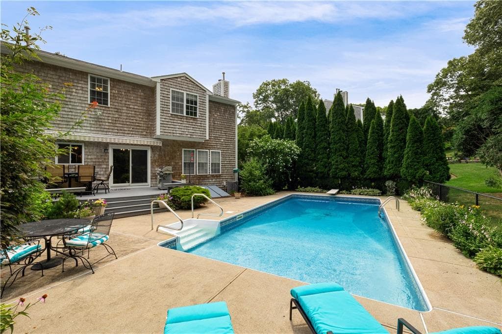 364 Orchard Woods Drive photo 5
