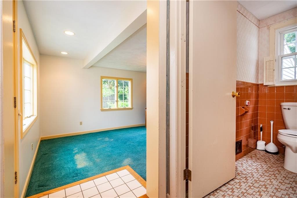 Single Family Residence at 69 Douglas Road, Warwick, photo 10 of 50