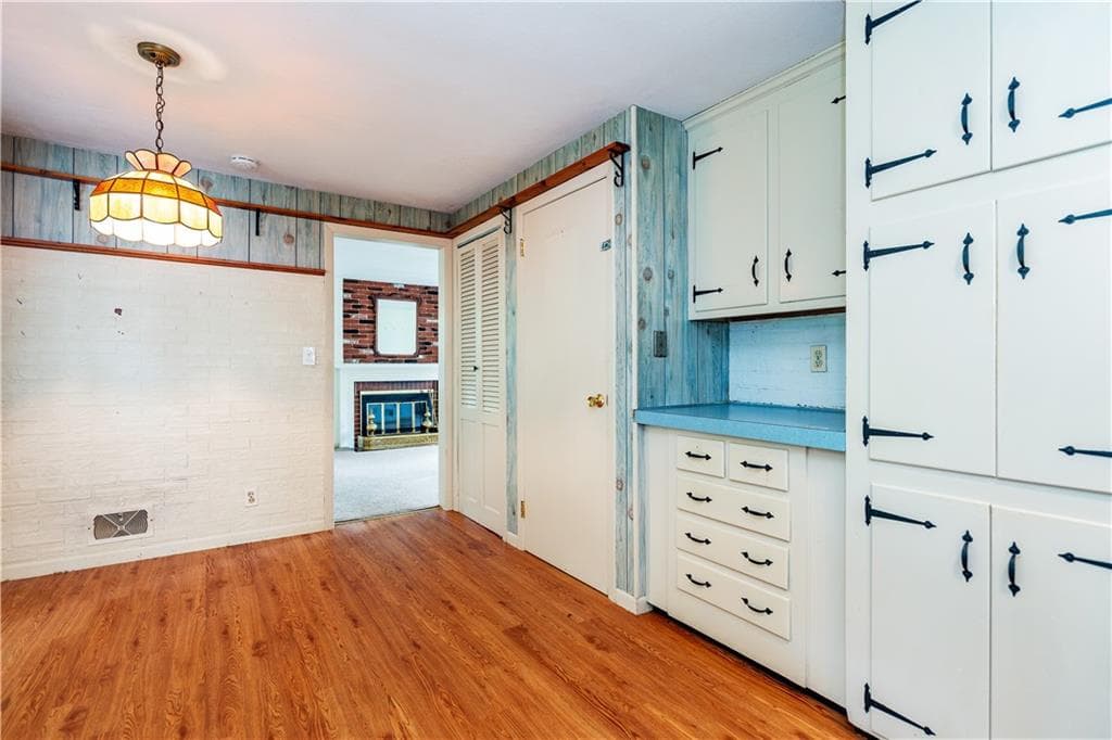 Single Family Residence at 69 Douglas Road, Warwick, photo 21 of 50