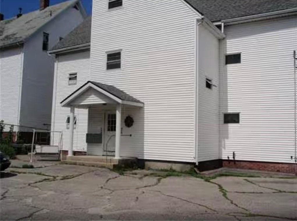 302 Pond Street photo 3