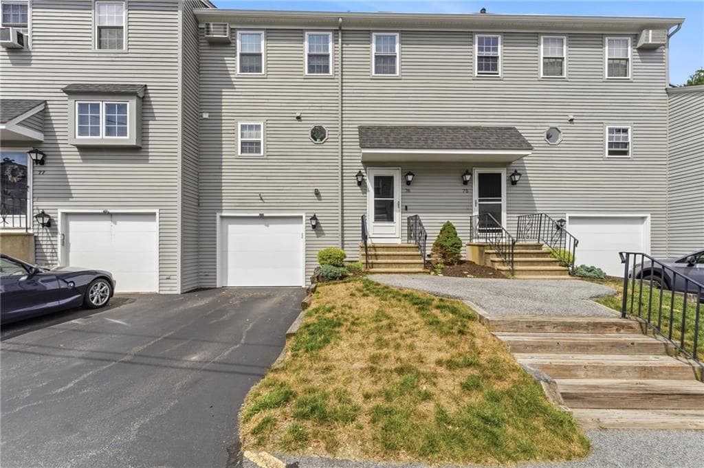 565 Quaker Lane UNIT 76
