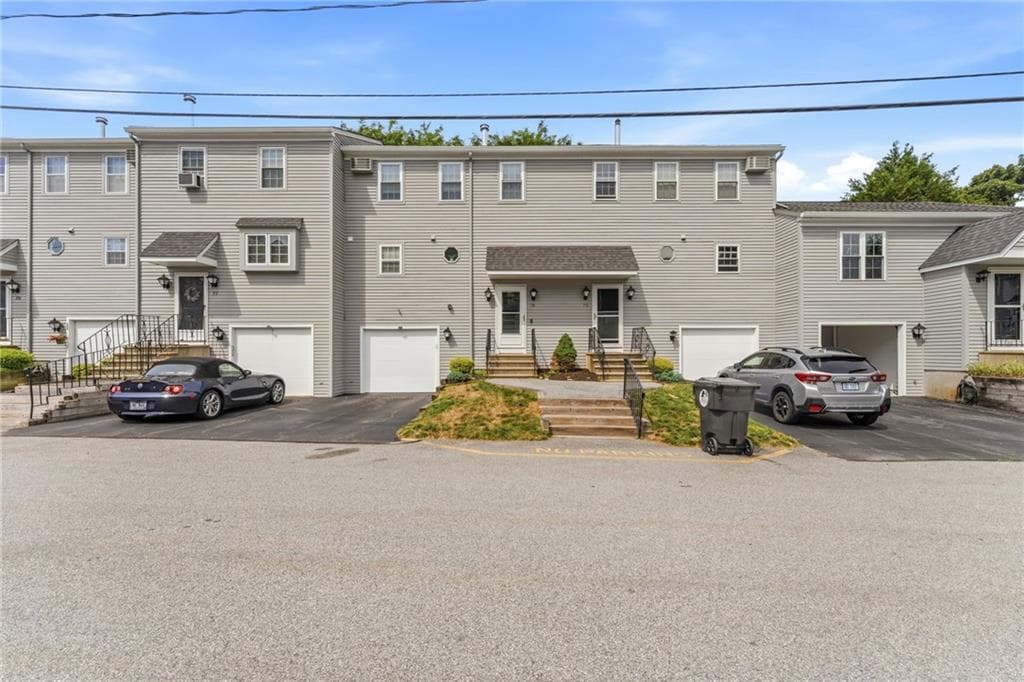 565 Quaker Lane UNIT 76 photo 24