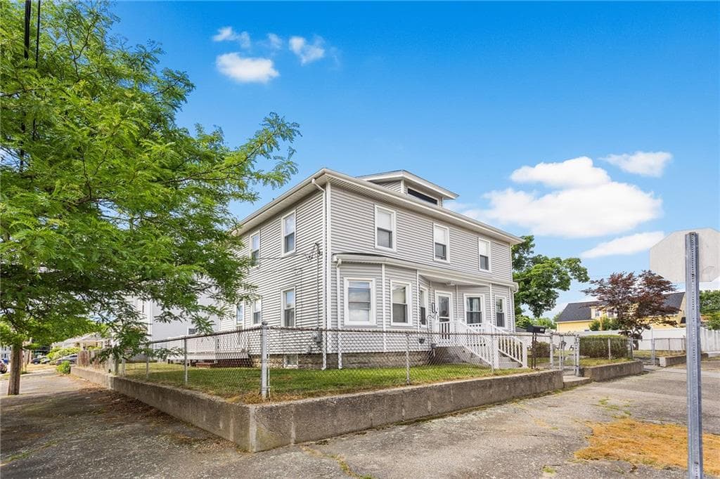 128 Atwood Avenue photo 32