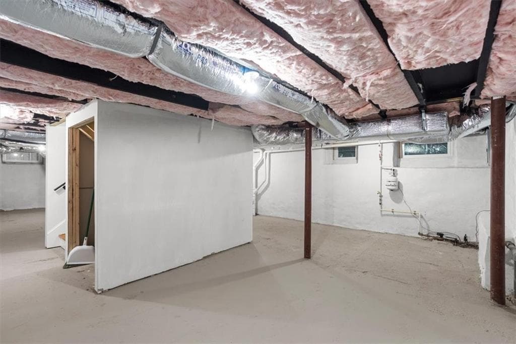 28 Potters Avenue photo 24