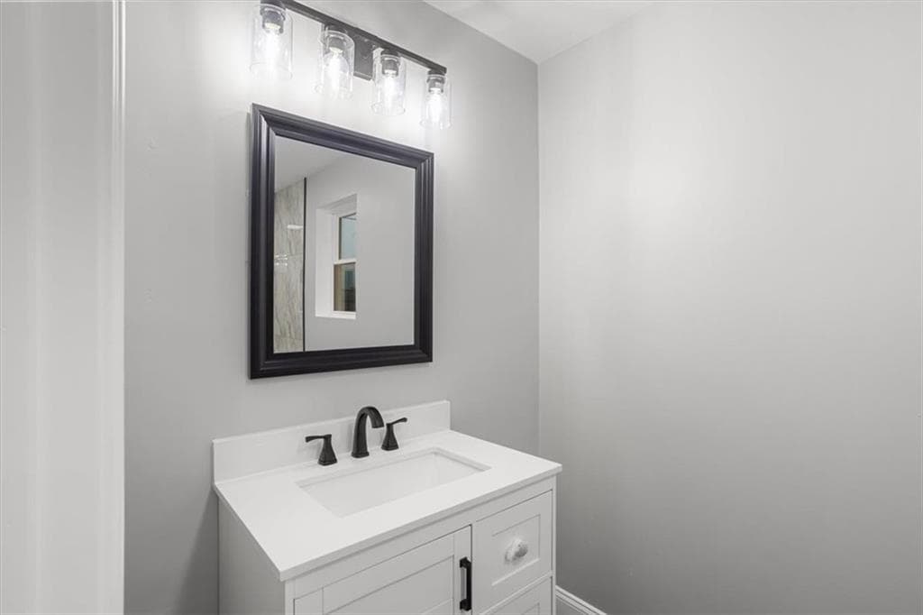 28 Potters Avenue photo 18