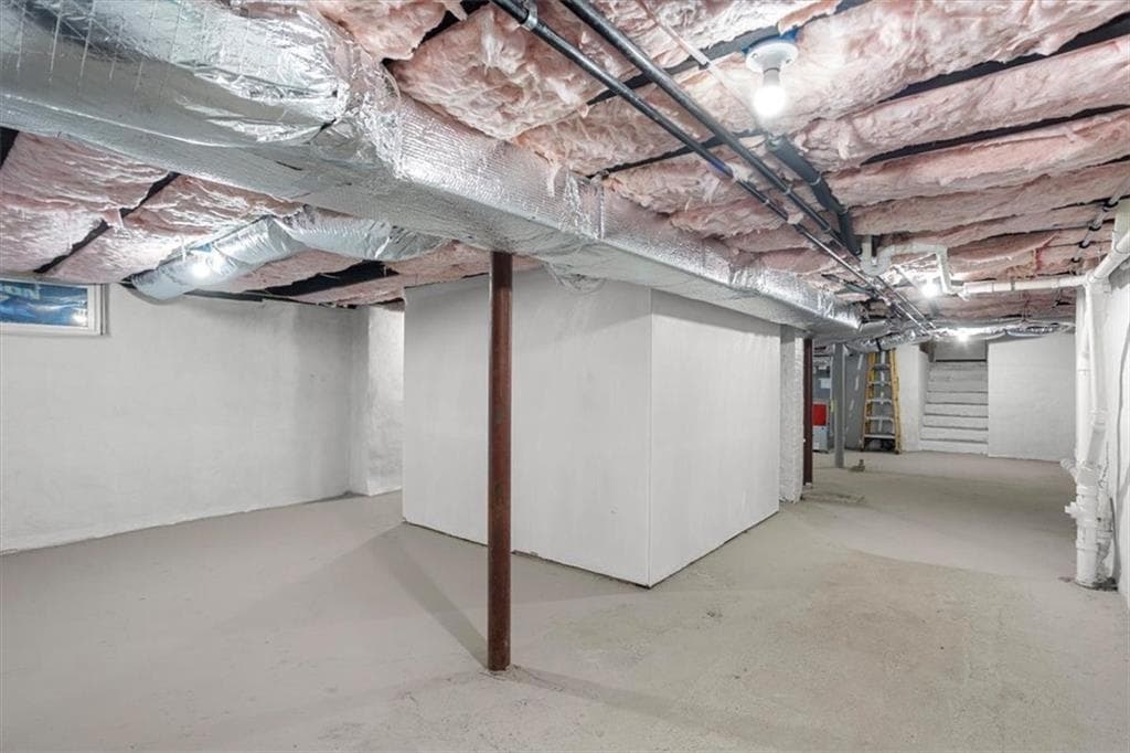 28 Potters Avenue photo 25