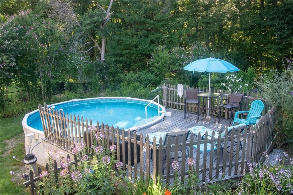 Single Family Residence at 122 Elton Circle, Cranston, photo 12 of 44