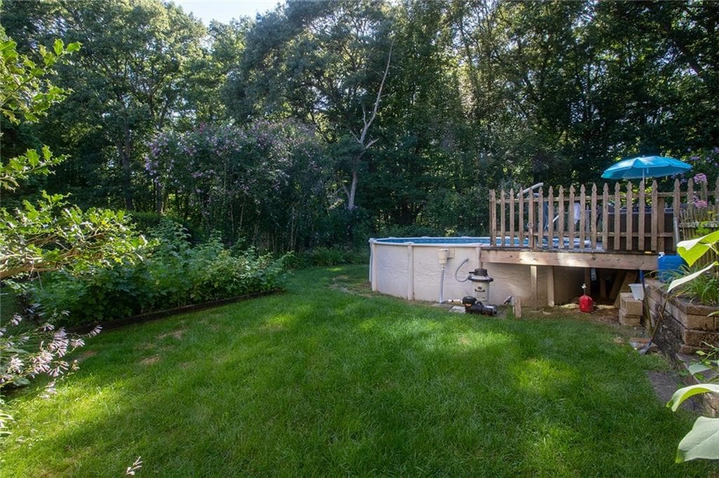 Single Family Residence at 122 Elton Circle, Cranston, photo 4 of 44