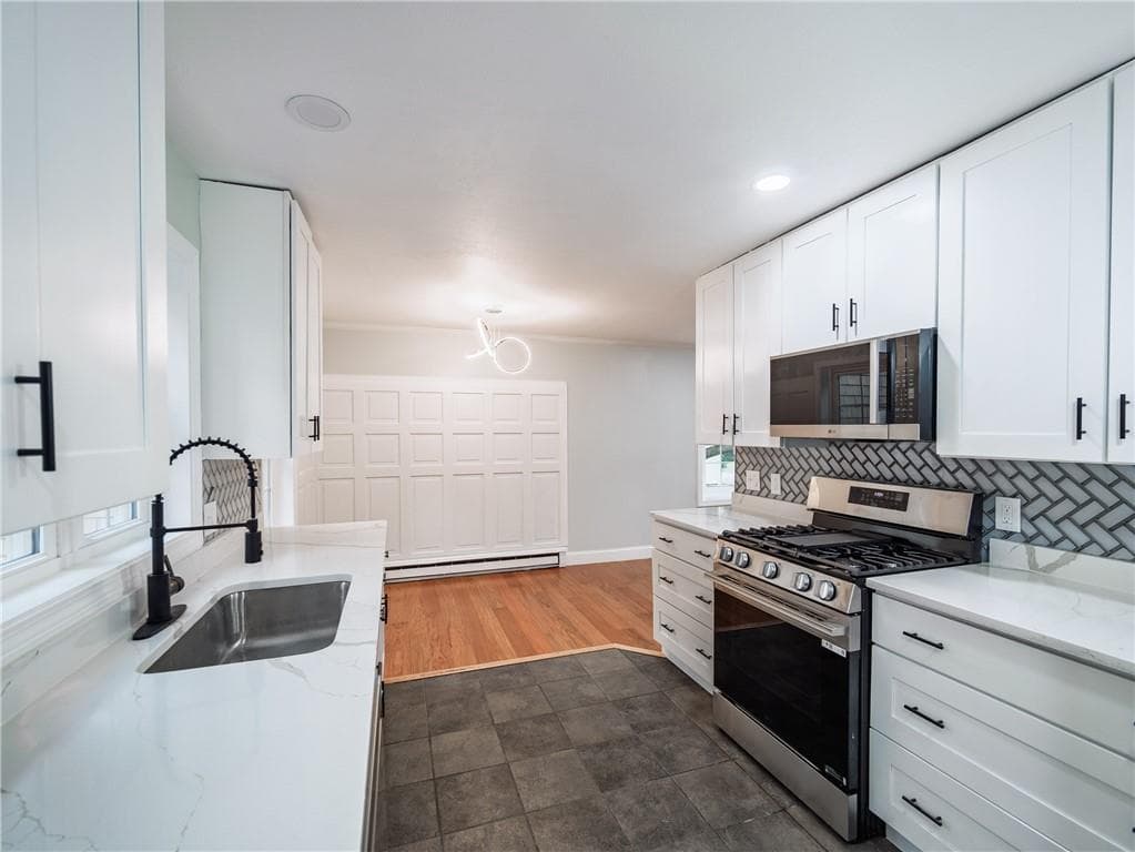 25 Pleasant Avenue photo 13