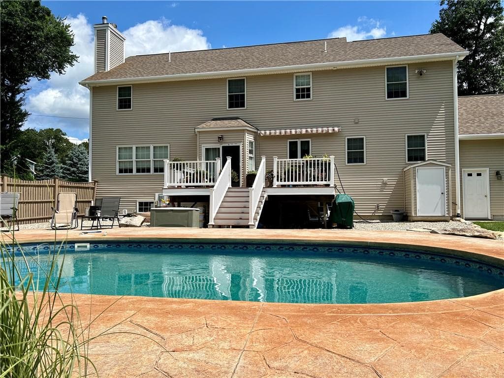 35 East Lantern Road photo 2