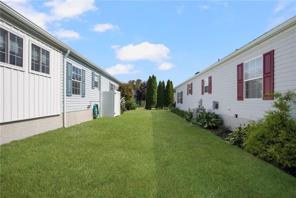 9 Mockingbird Lane photo 34