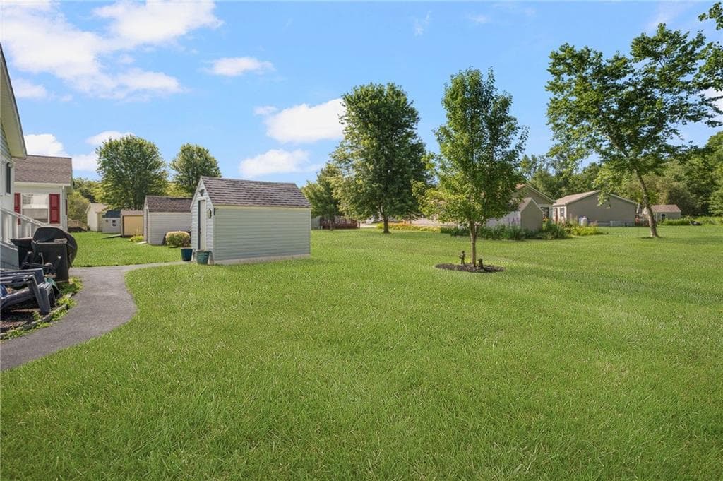 9 Mockingbird Lane photo 41