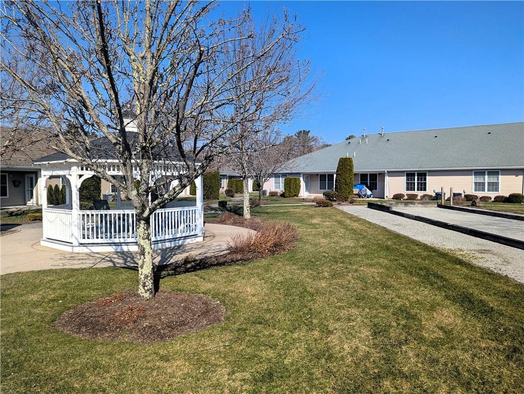 Condominium at 105 Village Green Circle, Coventry, photo 28 of 31