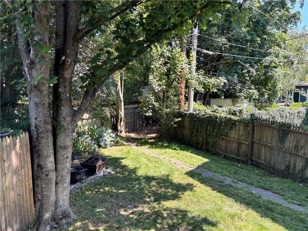 5 Ellwood Place photo 41