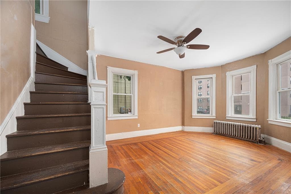 23 Grand Street photo 13