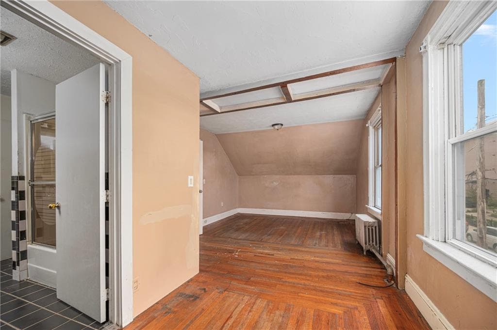 23 Grand Street photo 17