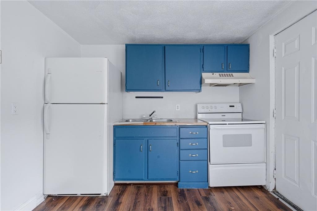 Multi Family at 27 29 South Street, West Warwick, photo 2 of 20