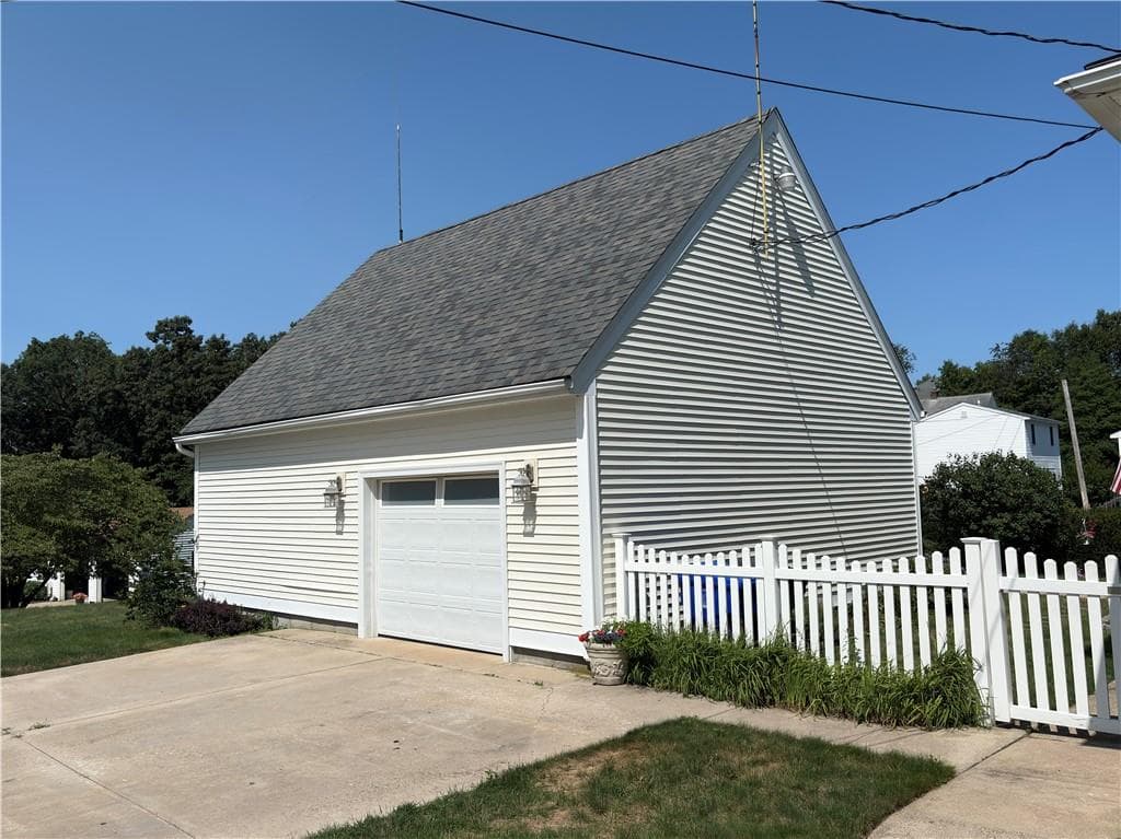 65 Summit Avenue photo 46