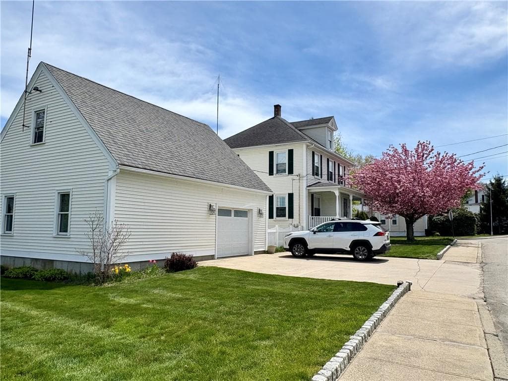 65 Summit Avenue photo 47