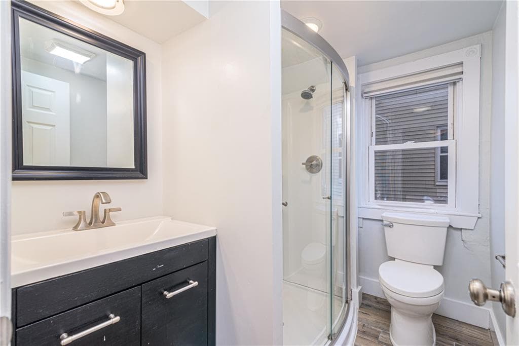 8 10 Marcello Street photo 28