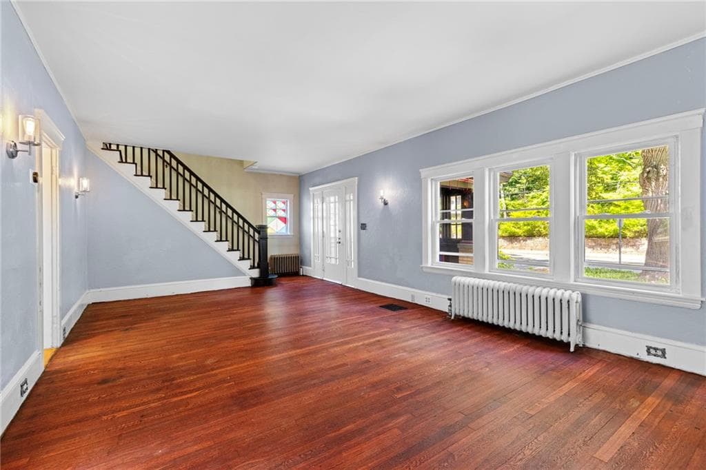 Single Family Residence at 544 Harris Avenue, Woonsocket, photo 6 of 38