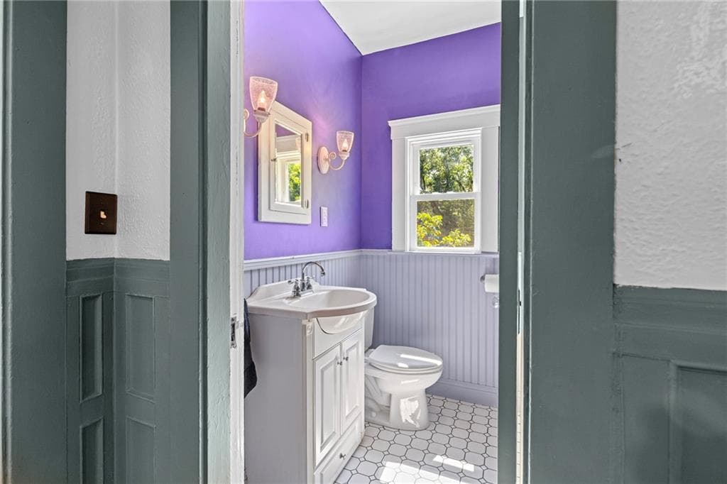 Single Family Residence at 544 Harris Avenue, Woonsocket, photo 17 of 38