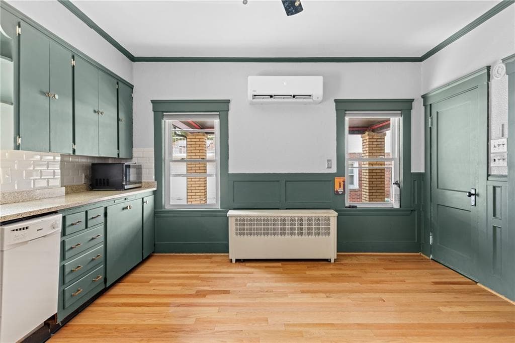 Single Family Residence at 544 Harris Avenue, Woonsocket, photo 16 of 38