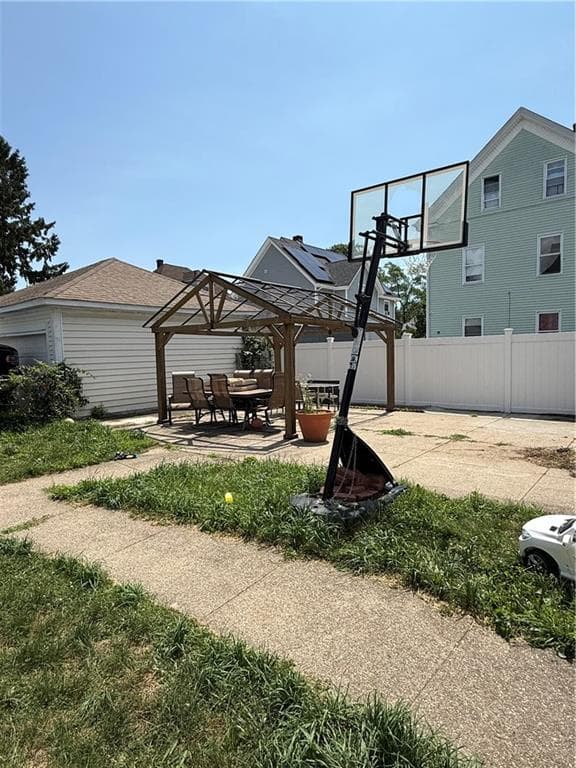 272 Washington Avenue photo 7