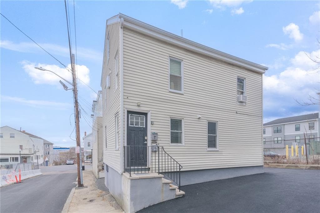 8 10 Marcello Street photo 3