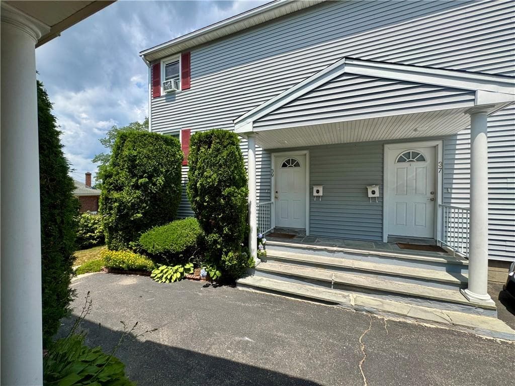 37 Harmony Drive Drive photo 4